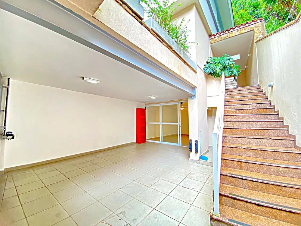 Sobrado, 3 quartos, 220 m² - Foto 1