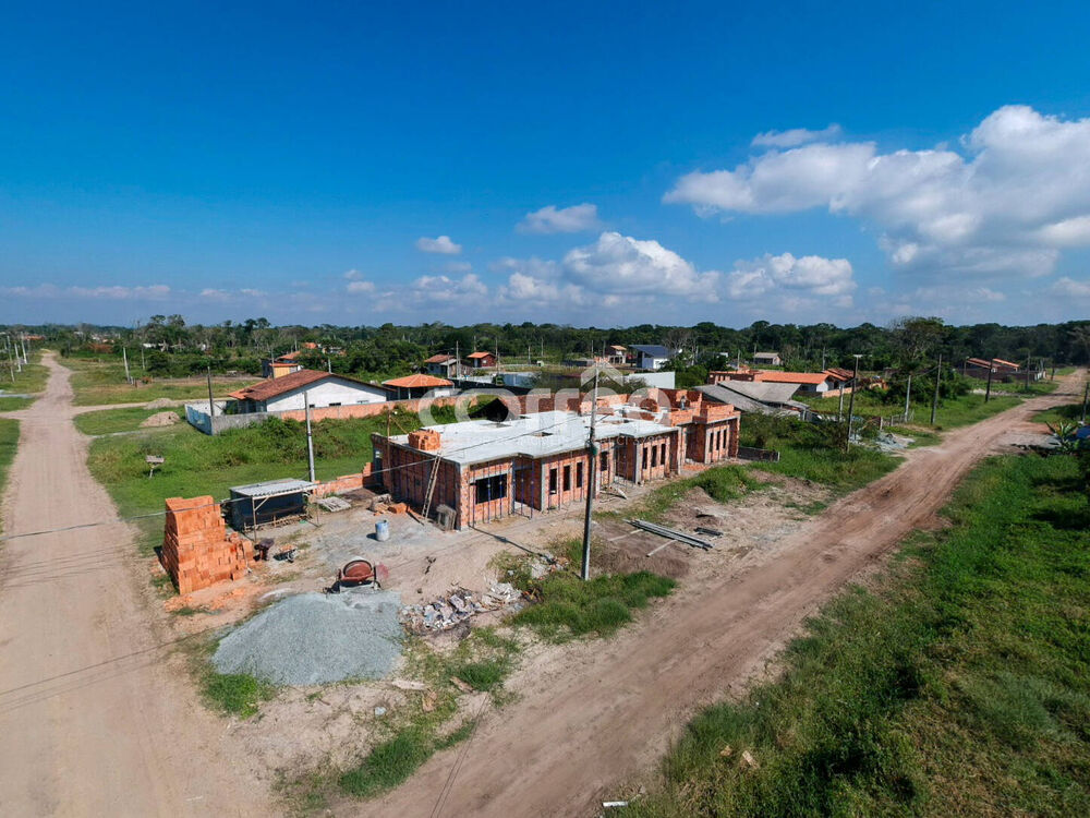 Casa à venda com 3 quartos, 82m² - Foto 4