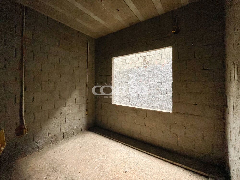 Casa à venda com 2 quartos, 62m² - Foto 3