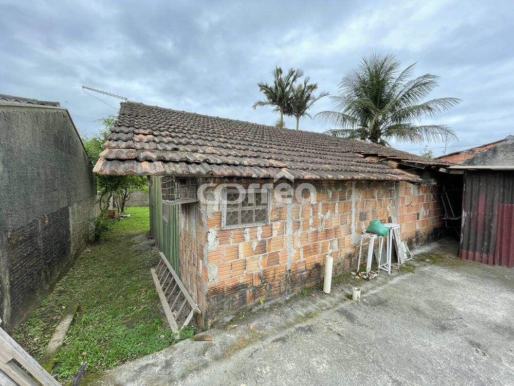Casa à venda com 2 quartos, 100m² - Foto 4