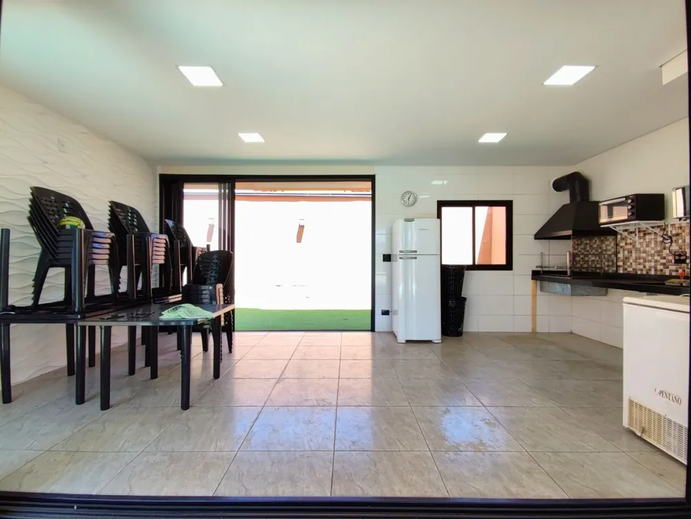 Chácara, 2 quartos, 250 m² - Foto 2