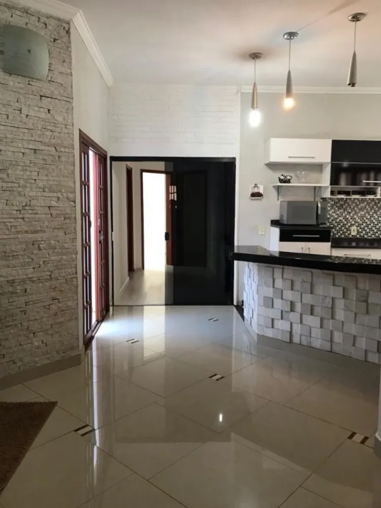 Casa, 3 quartos, 178 m² - Foto 2