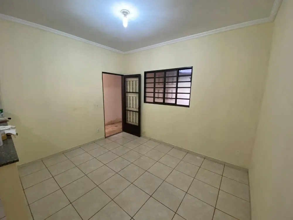Casa, 2 quartos, 75 m² - Foto 2