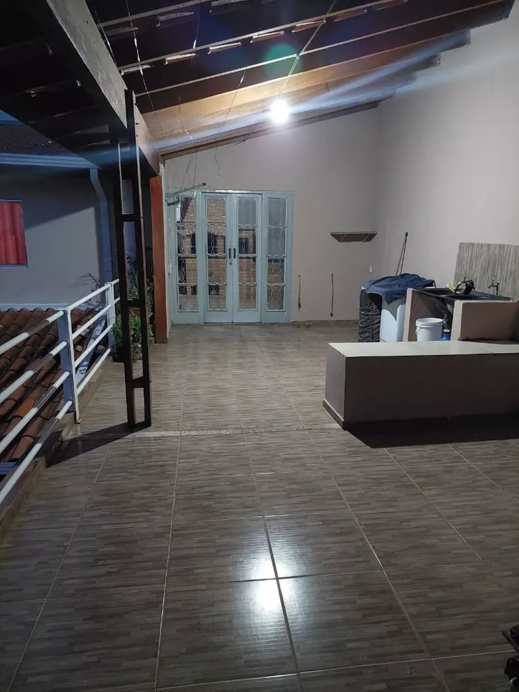 Casa à venda com 3 quartos, 200m² - Foto 8