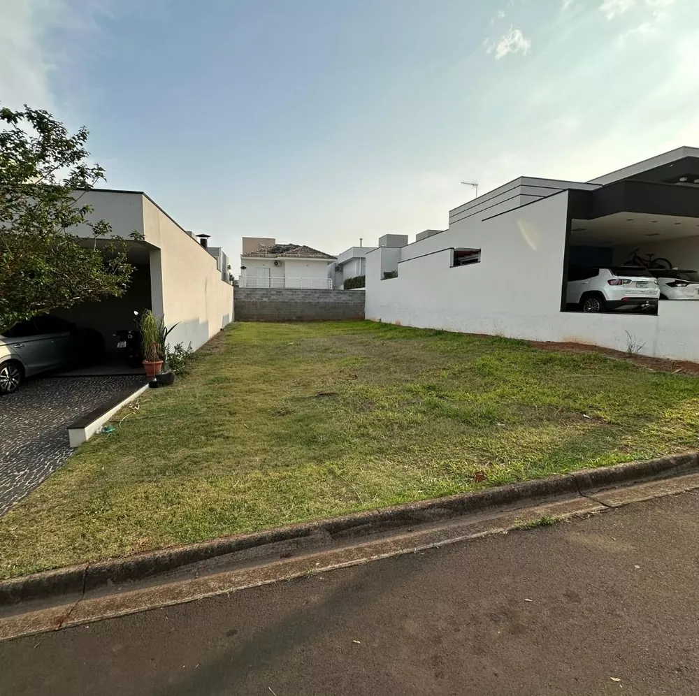 Loteamento e Condomínio, 262 m² - Foto 1