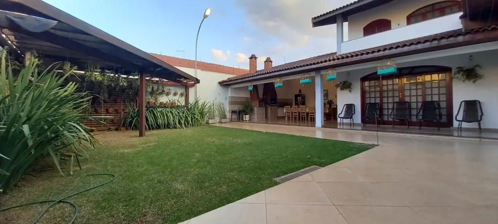 Casa, 3 quartos, 400 m² - Foto 1