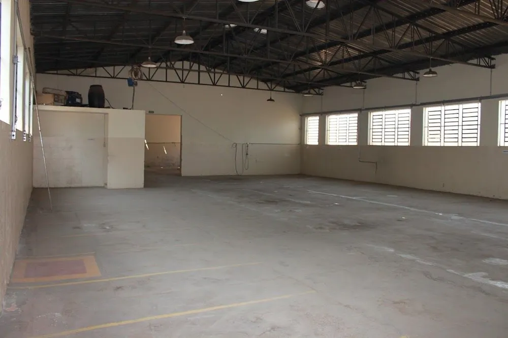 Loja-Salão, 700 m² - Foto 2