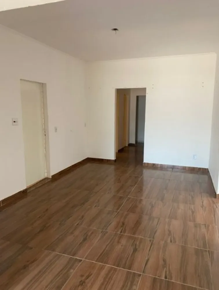 Casa, 5 quartos, 240 m² - Foto 2