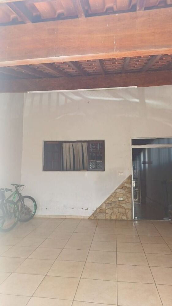 Casa à venda com 2 quartos, 105m² - Foto 2