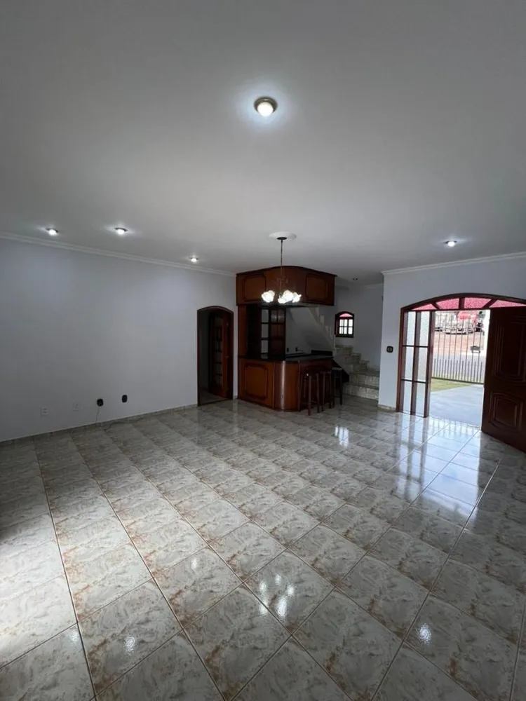 Casa, 4 quartos, 450 m² - Foto 3