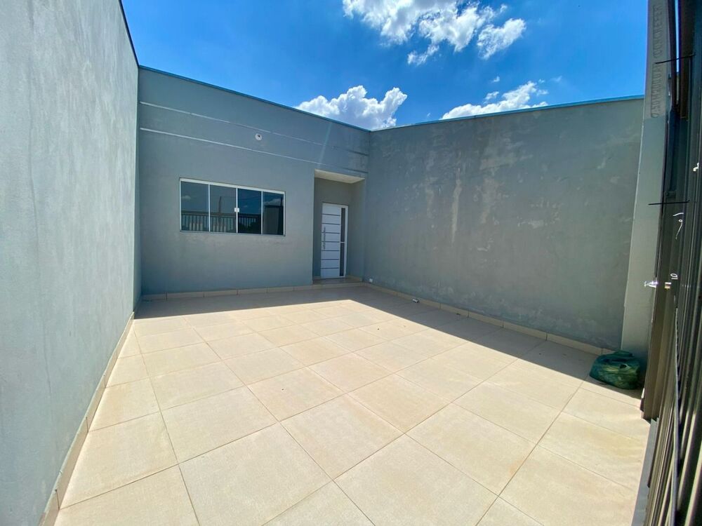 Casa à venda com 2 quartos, 100m² - Foto 3
