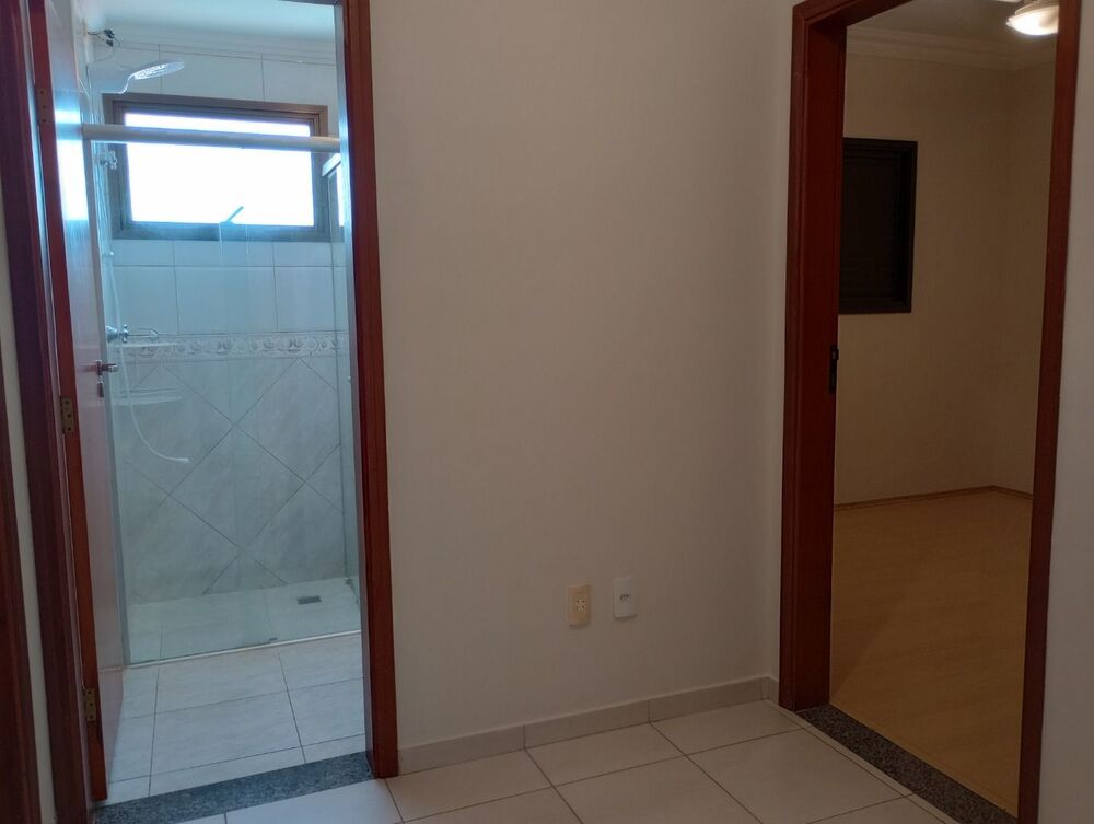 Apartamento à venda com 3 quartos, 117m² - Foto 3