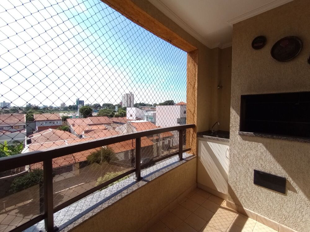 Apartamento à venda com 3 quartos, 117m² - Foto 1