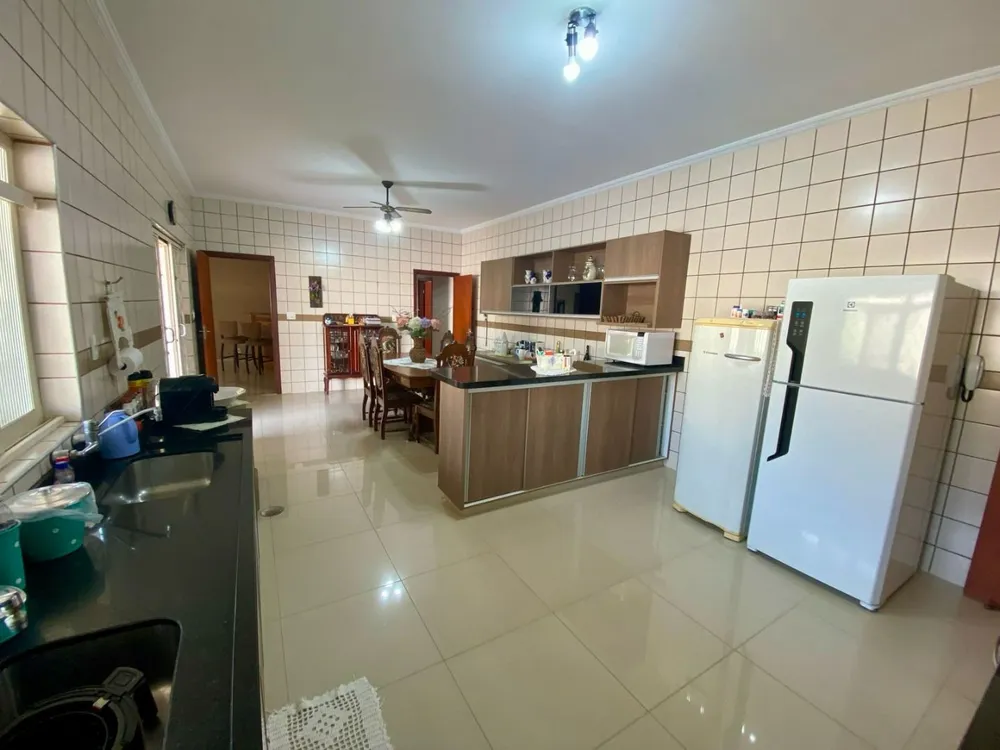 Casa, 3 quartos, 320 m² - Foto 10