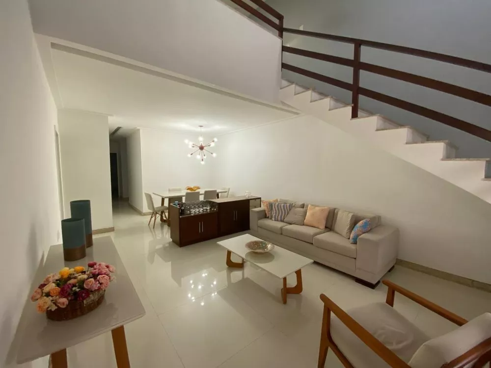 Casa à venda com 5 quartos, 160m² - Foto 4