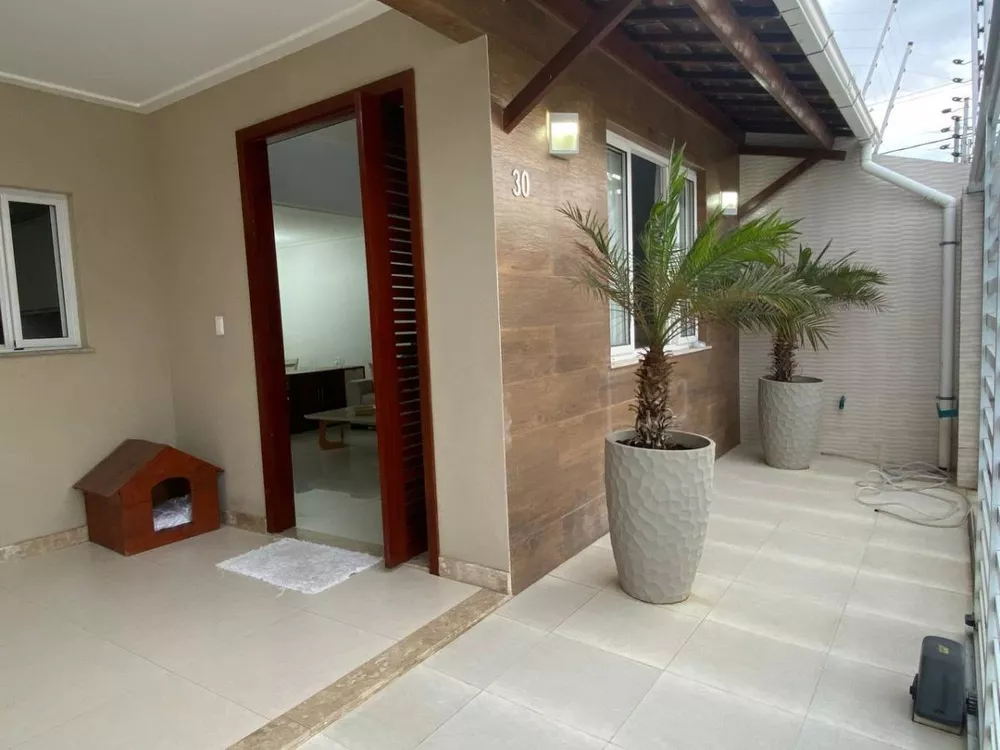 Casa à venda com 5 quartos, 160m² - Foto 2