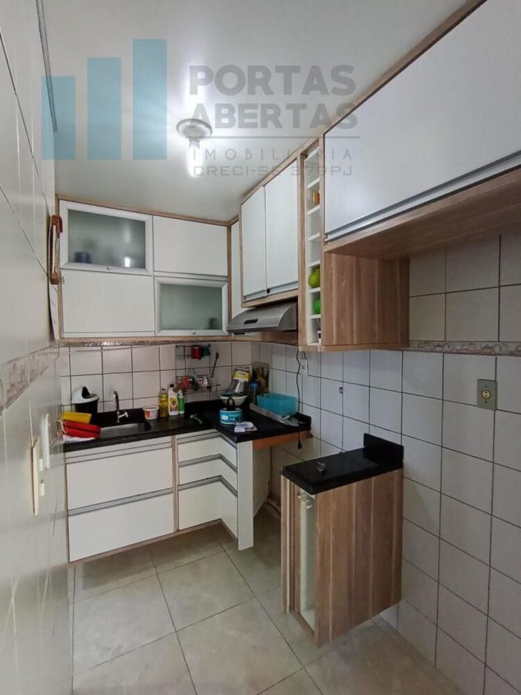 Apartamento à venda com 3 quartos, 58m² - Foto 2