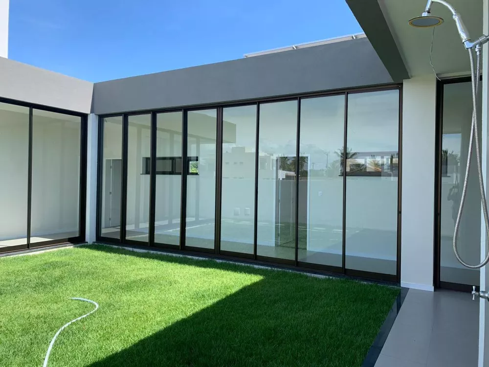 Casa de Condomínio à venda com 3 quartos, 254m² - Foto 4