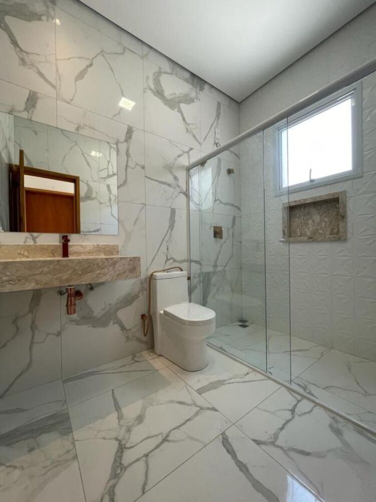 Sobrado, 3 quartos, 213 m² - Foto 1