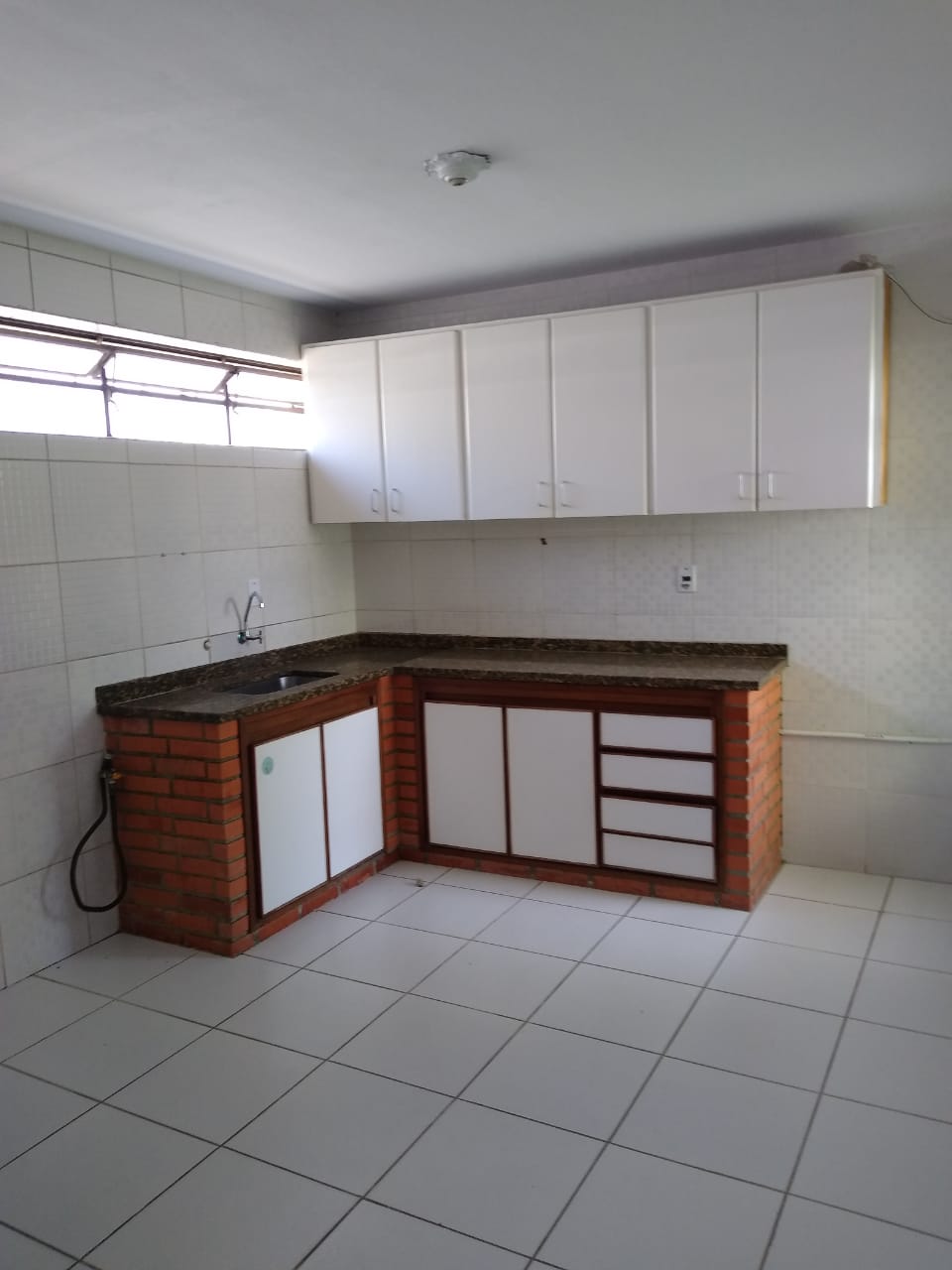 Casa à venda com 3 quartos, 111m² - Foto 11