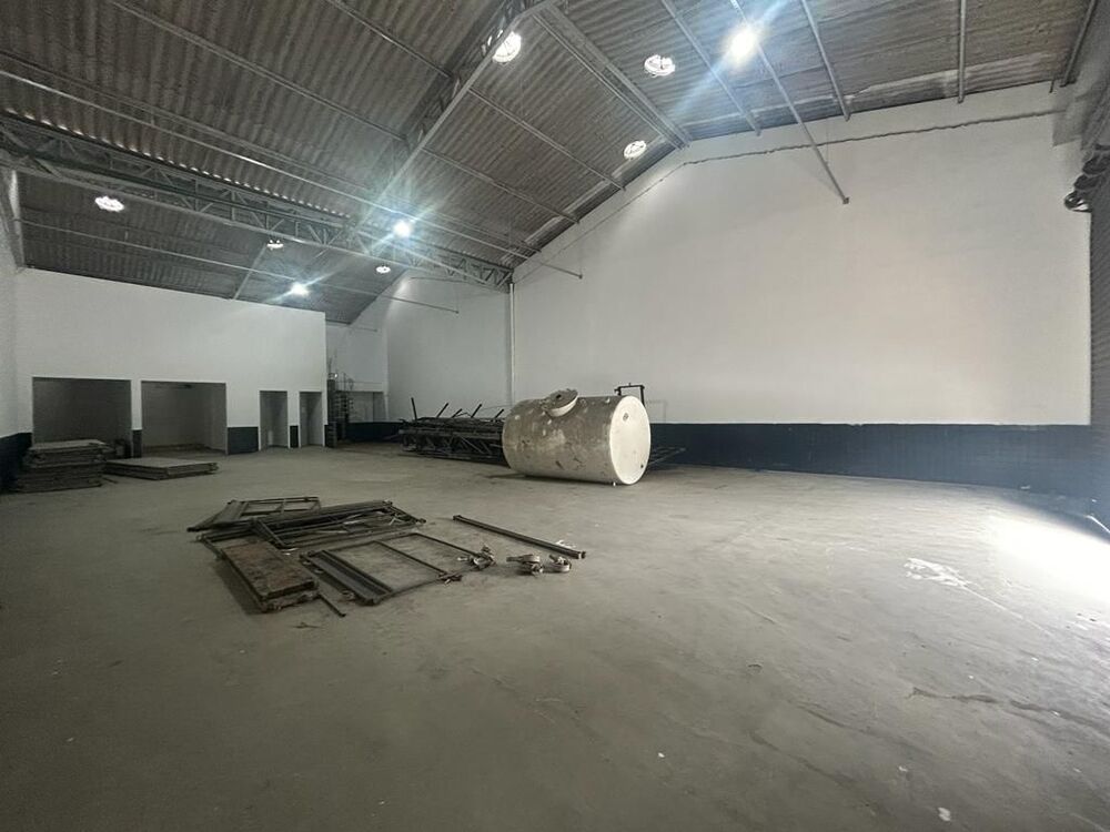 Loja-Salão para alugar, 291m² - Foto 2