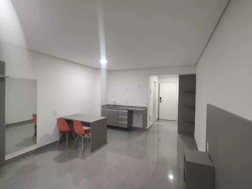 Apartamento para alugar com 1 quarto, 33m² - Foto 1