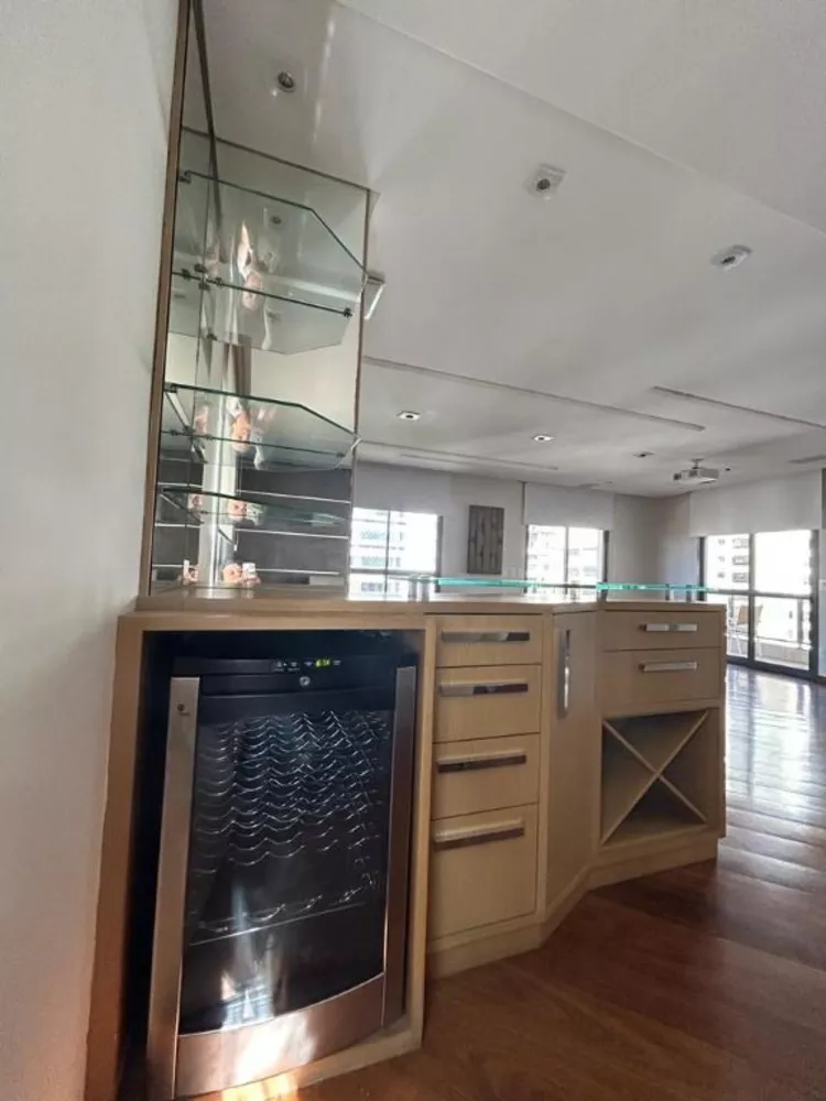 Apartamento à venda e aluguel com 3 quartos, 214m² - Foto 3