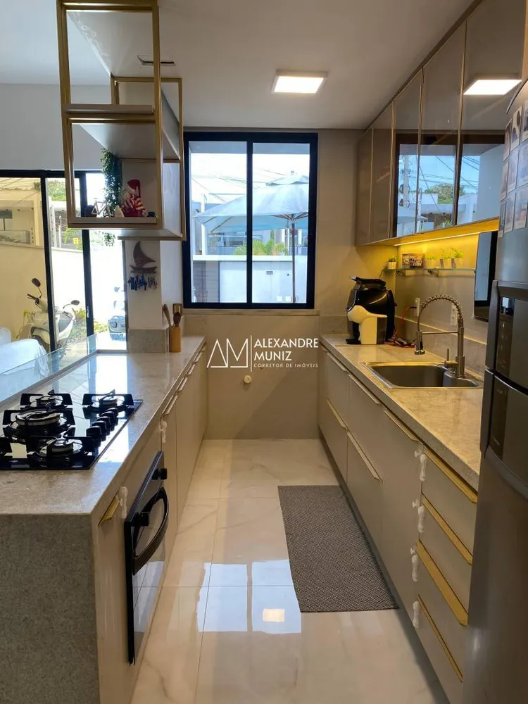 Casa, 3 quartos, 232 m² - Foto 6