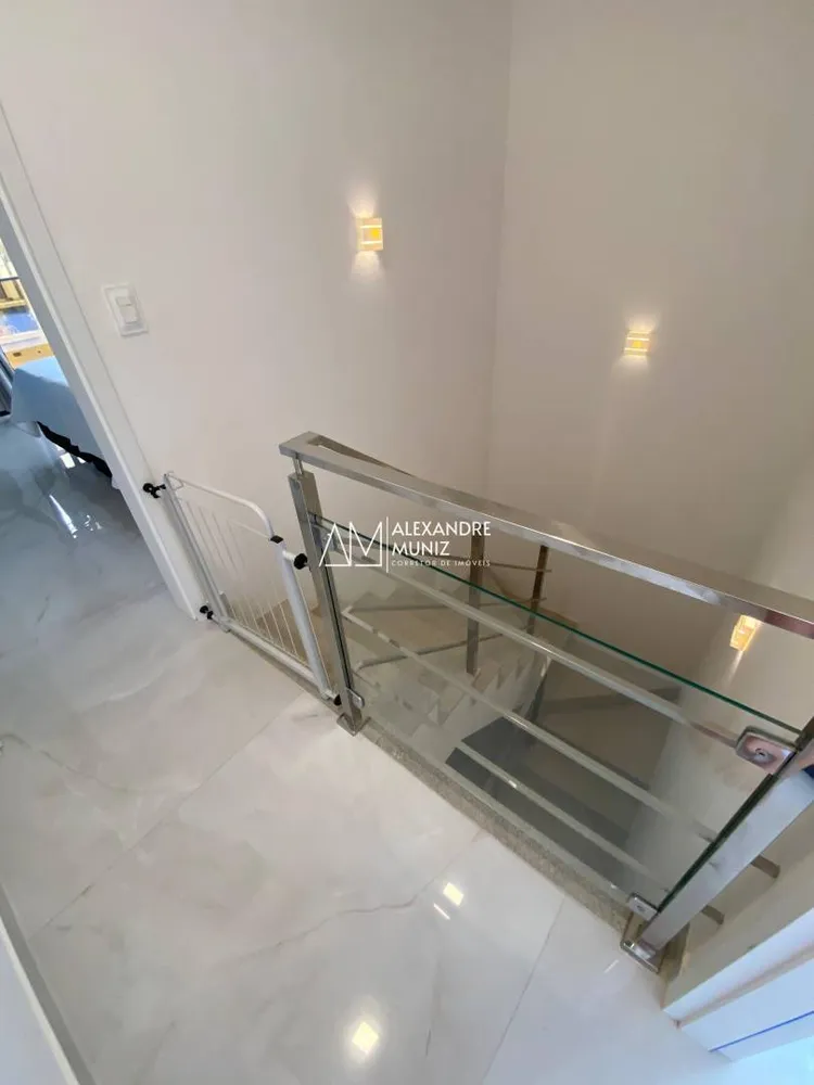 Casa, 3 quartos, 232 m² - Foto 8
