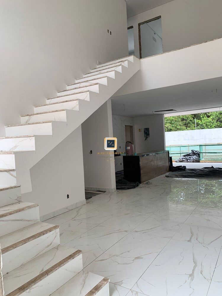 Casa, 4 quartos, 208 m² - Foto 1
