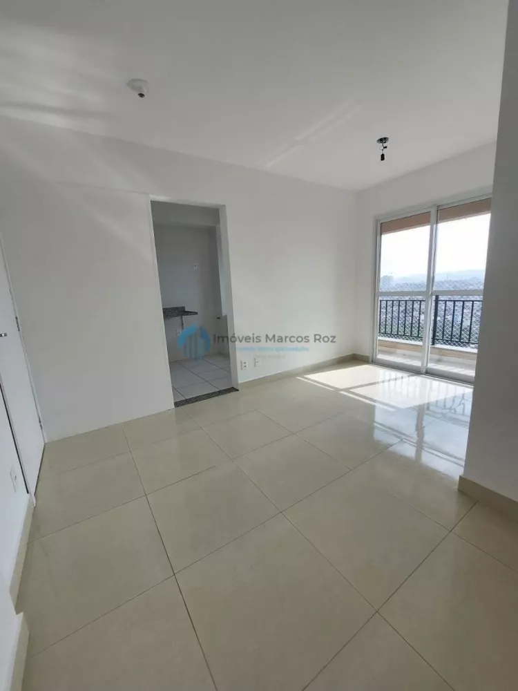 Apartamento à venda com 3 quartos, 66m² - Foto 4