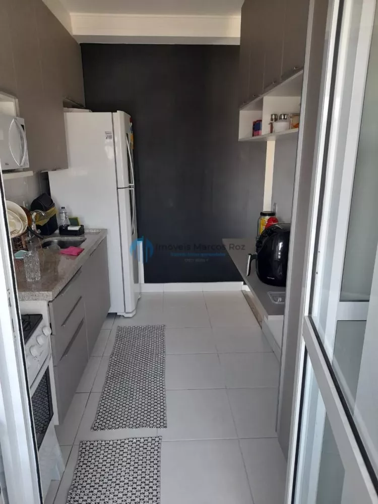 Apartamento à venda com 2 quartos, 60m² - Foto 3