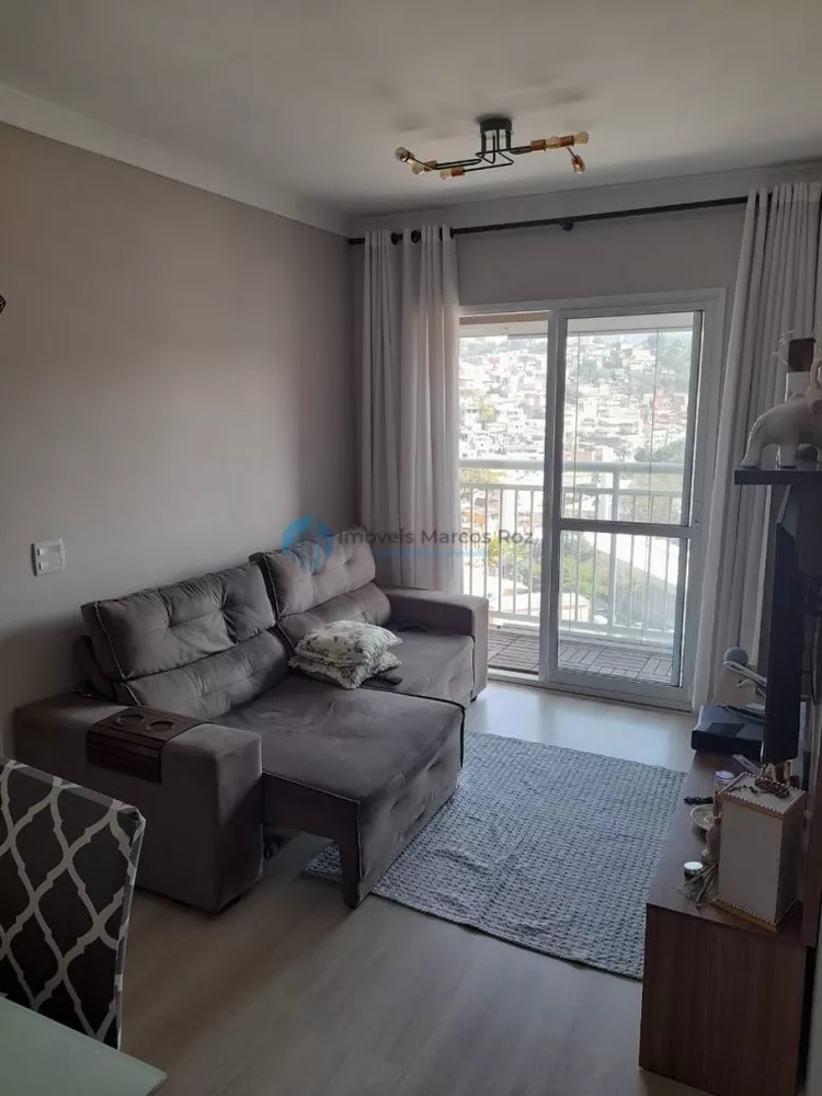 Apartamento à venda com 2 quartos, 60m² - Foto 2