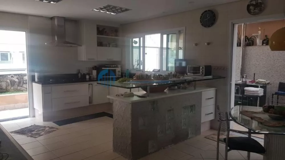 Casa à venda com 4 quartos, 410m² - Foto 4