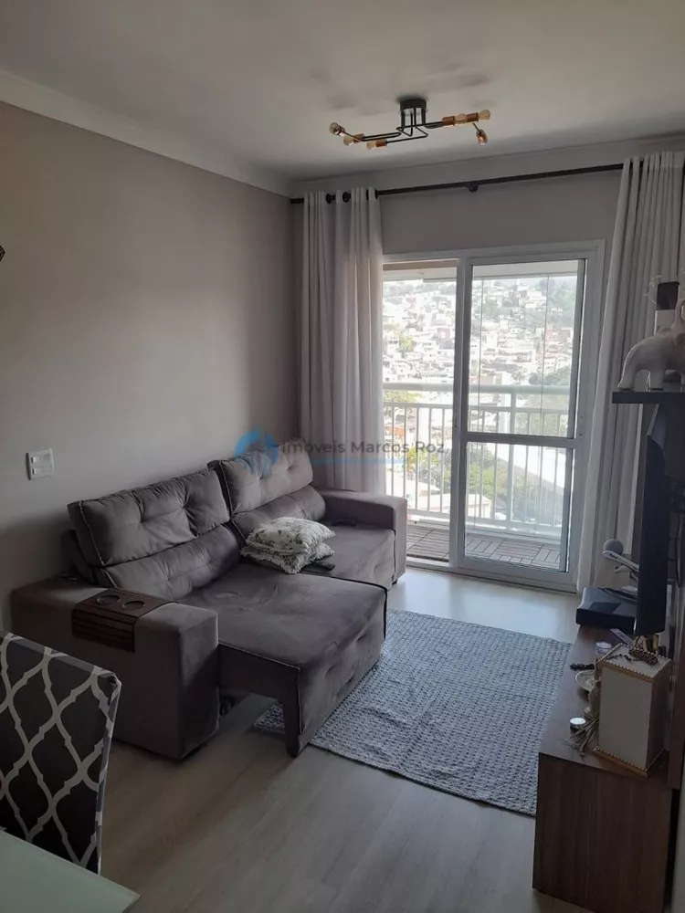 Apartamento à venda com 2 quartos, 60m² - Foto 2