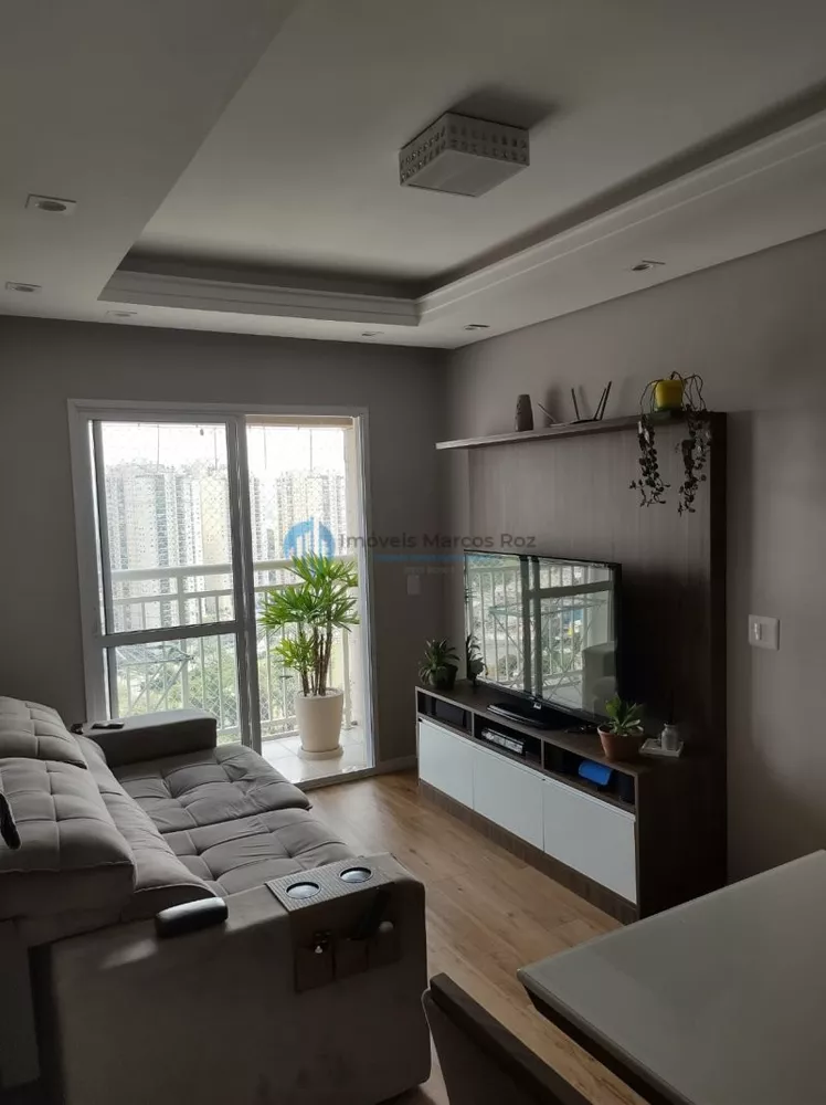 Apartamento à venda com 2 quartos, 60m² - Foto 2