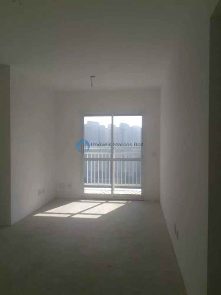 Apartamento à venda com 3 quartos, 71m² - Foto 2