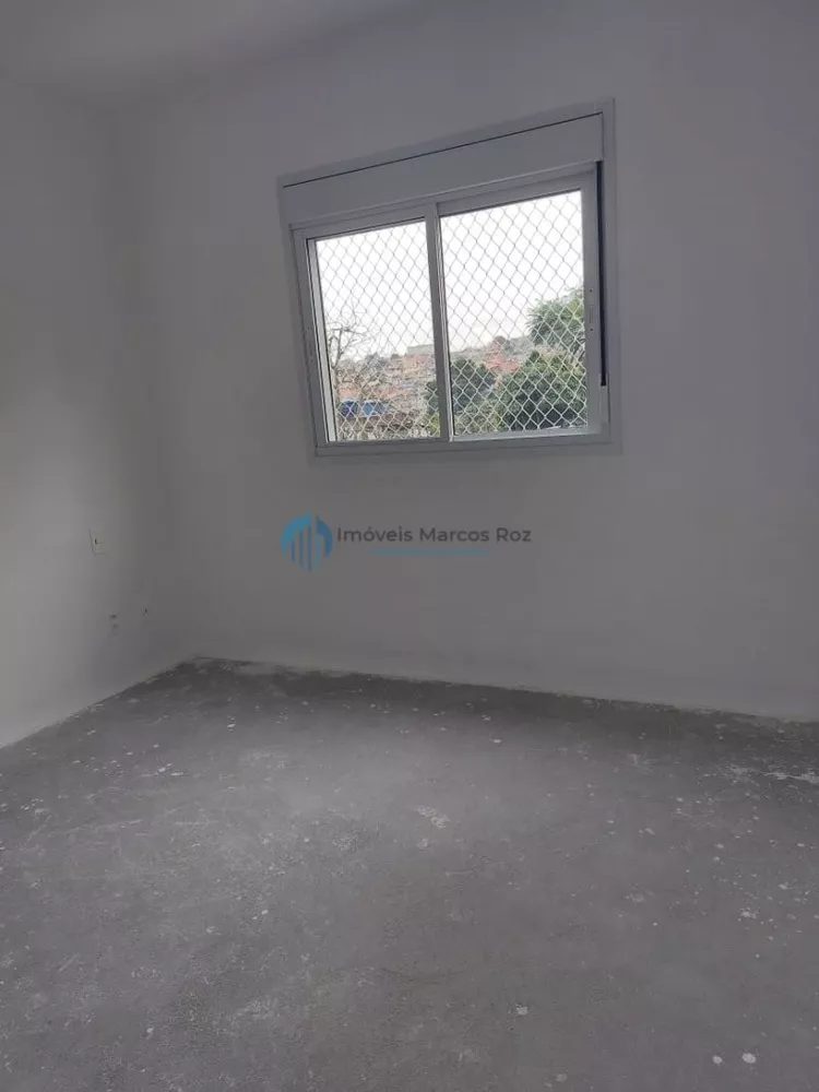 Apartamento à venda com 2 quartos, 60m² - Foto 4