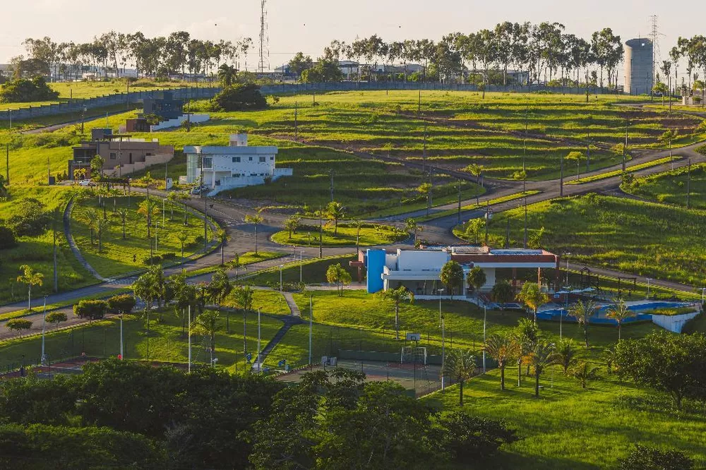 Terreno à venda, 250m² - Foto 1