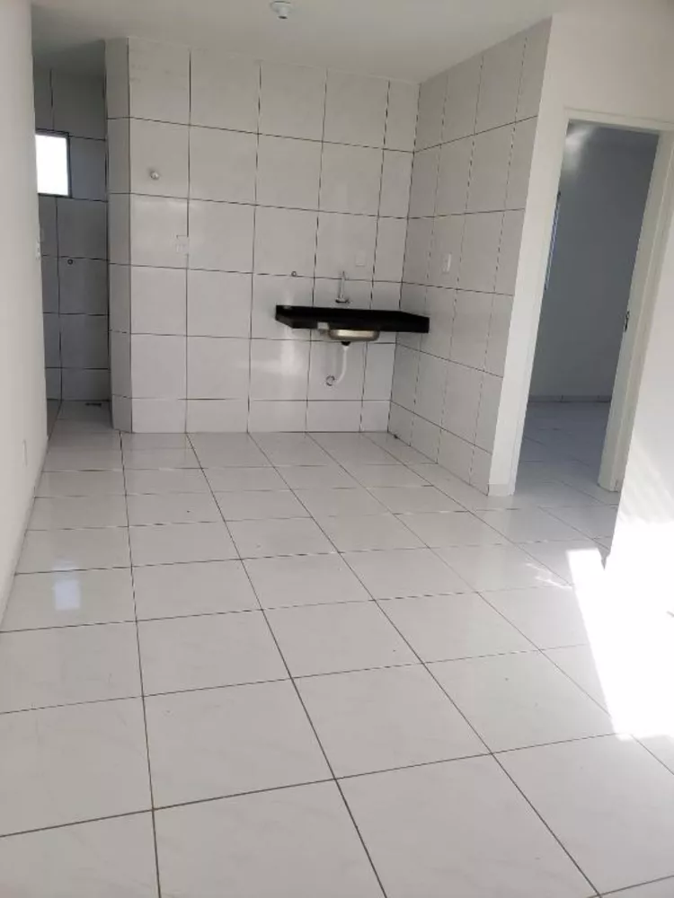 Apartamento à venda com 2 quartos, 43m² - Foto 4