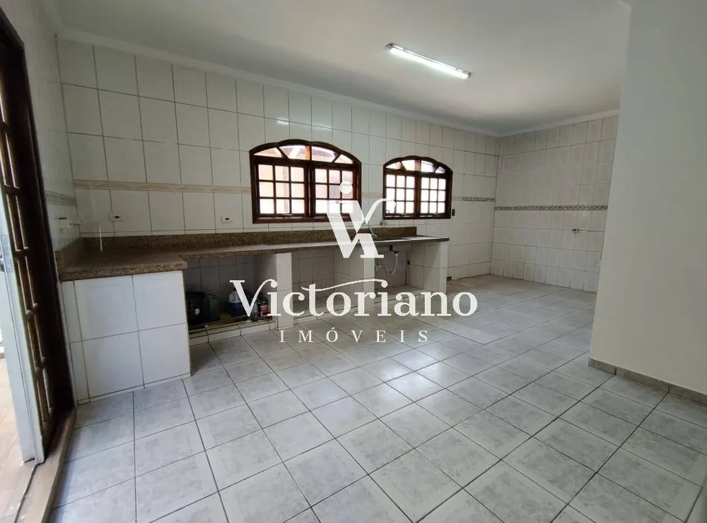 Casa, 4 quartos, 230 m² - Foto 9