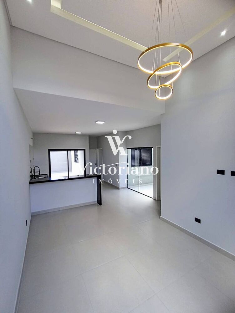 Casa à venda com 3 quartos, 87m² - Foto 1