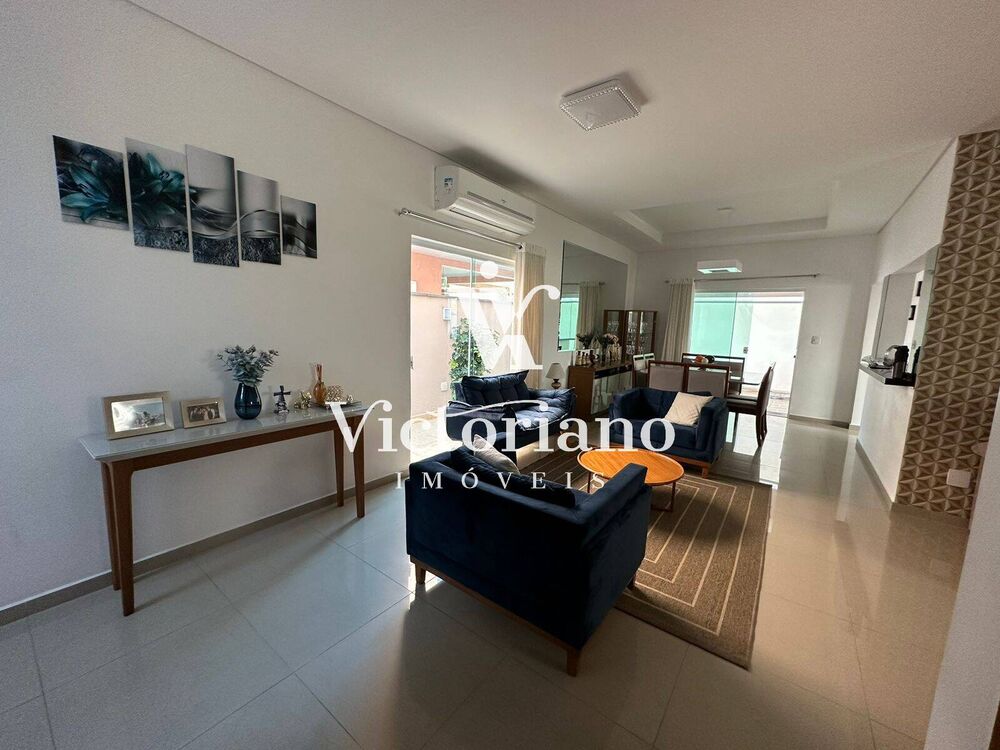 Casa de Condomínio à venda com 3 quartos, 208m² - Foto 1