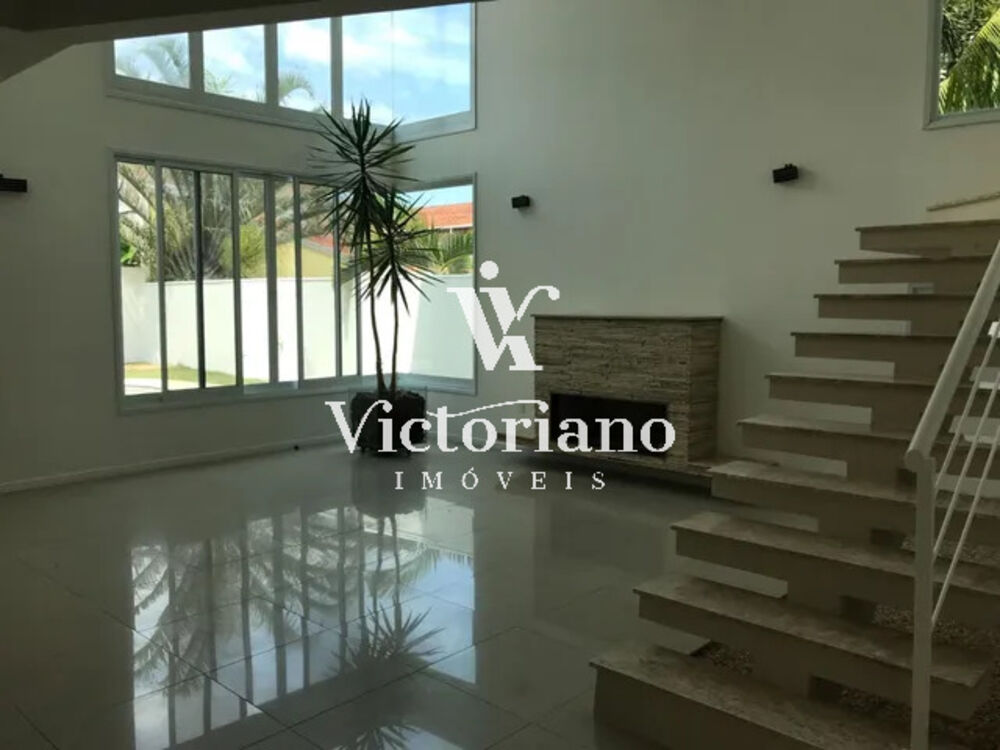 Casa de Condomínio à venda com 4 quartos, 330m² - Foto 2