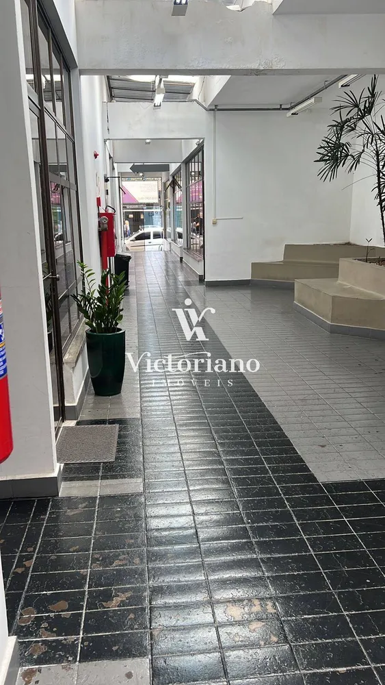 Sala-Conjunto, 32700 m² - Foto 1