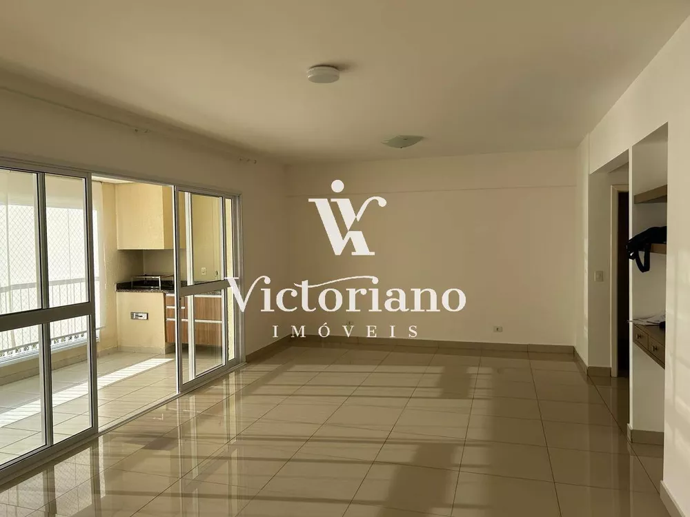 Apartamento à venda com 3 quartos, 156m² - Foto 2