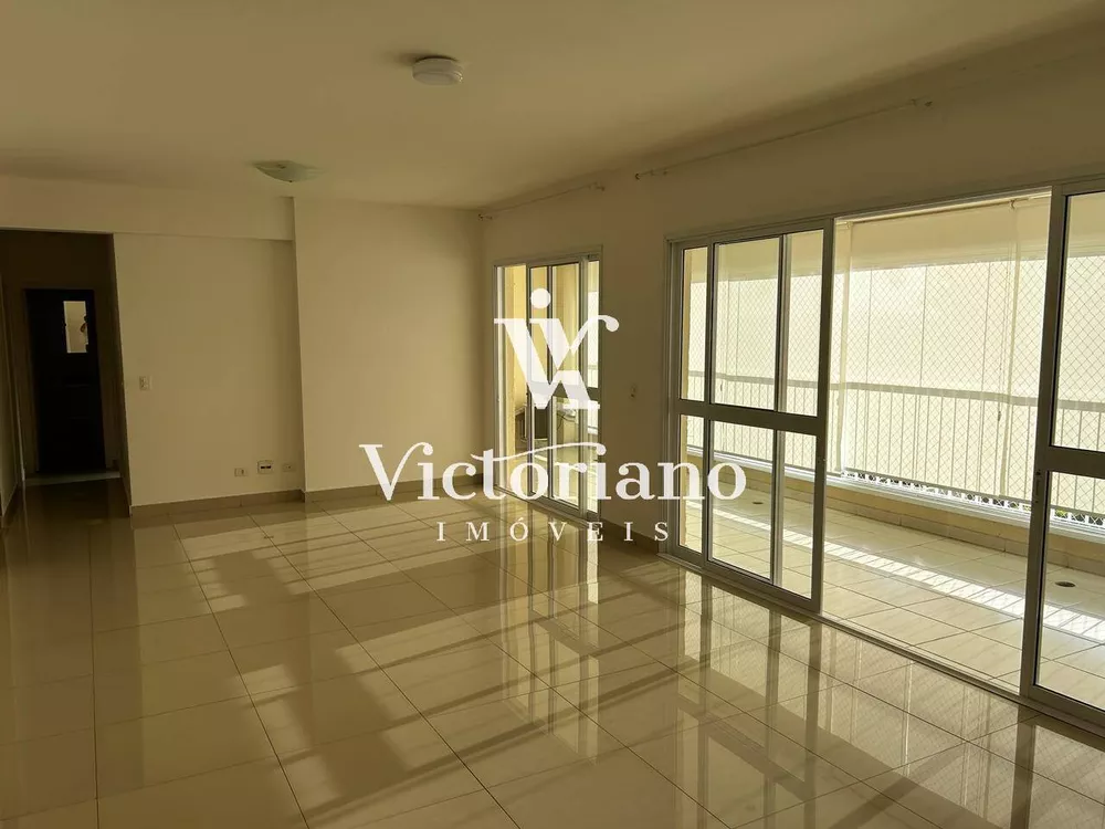 Apartamento à venda com 3 quartos, 156m² - Foto 1