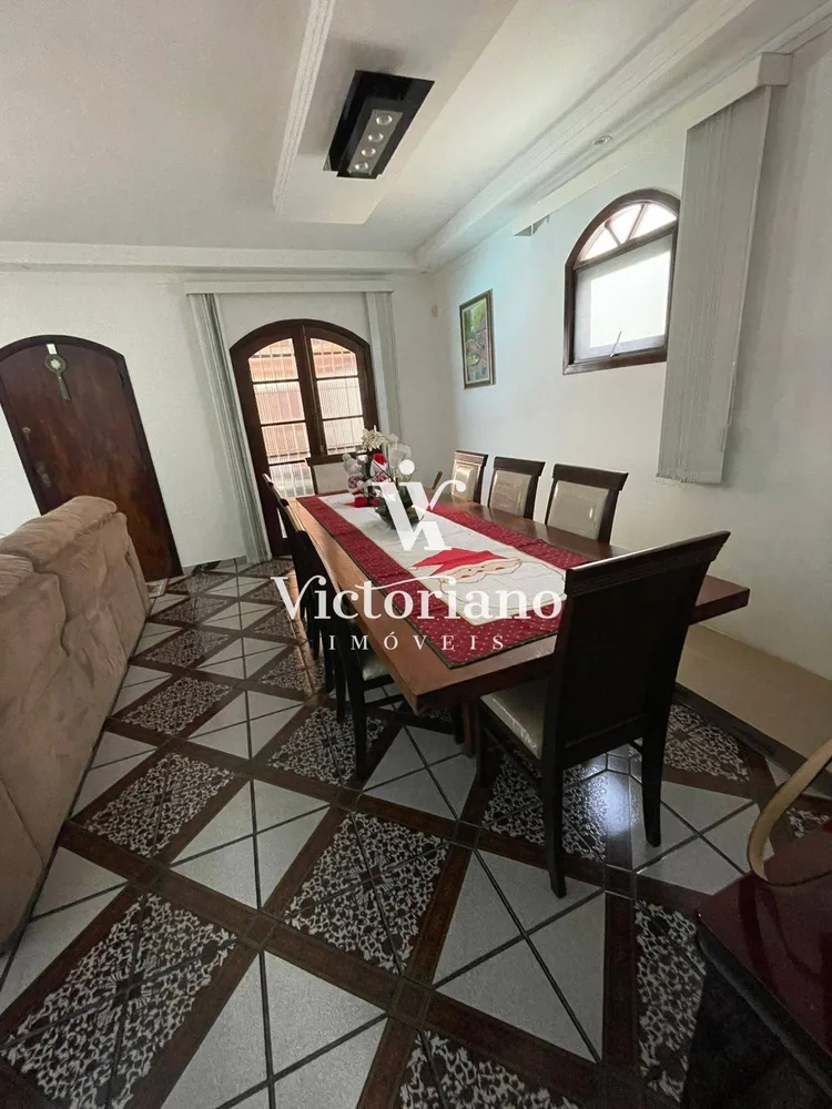 Casa, 4 quartos, 250 m² - Foto 9