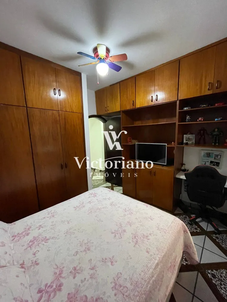 Casa, 4 quartos, 250 m² - Foto 16