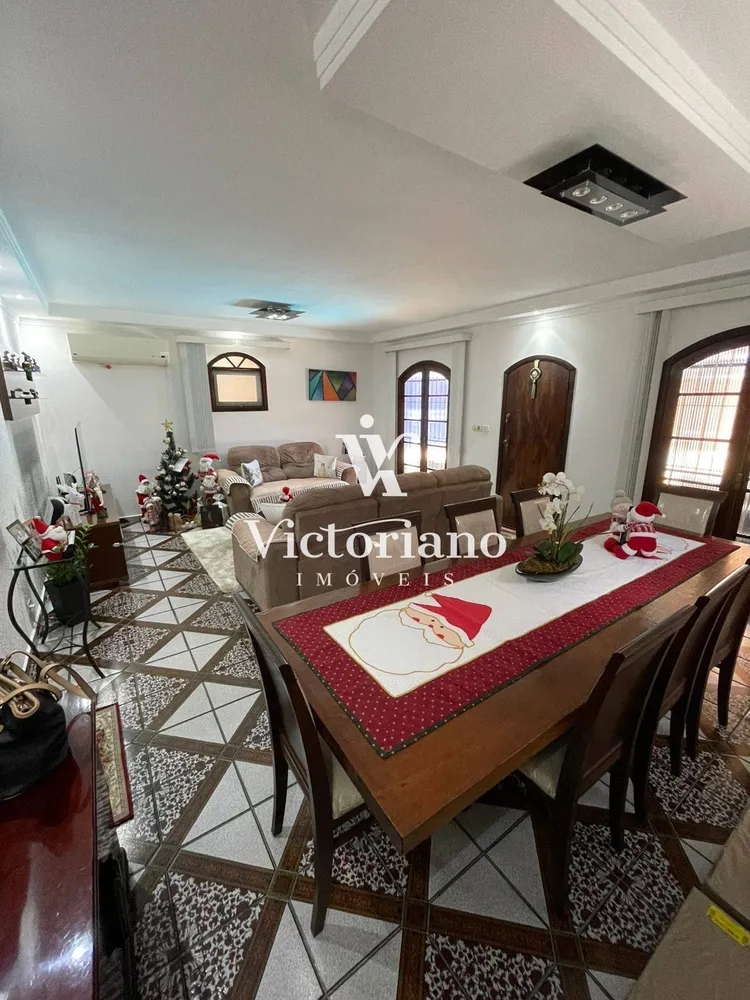 Casa, 4 quartos, 250 m² - Foto 11